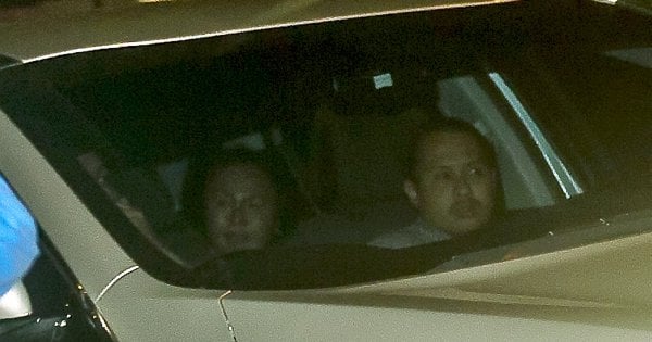 Rosmah leaves Langgak Duta home after midnight | New Straits Times