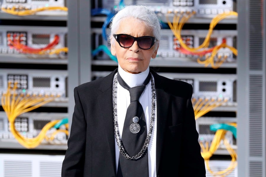 Updated) Fashion designer Karl Lagerfeld dead: Chanel