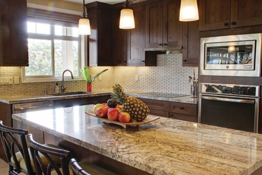 The kitchen must be clutter-free and shine with cleanness.