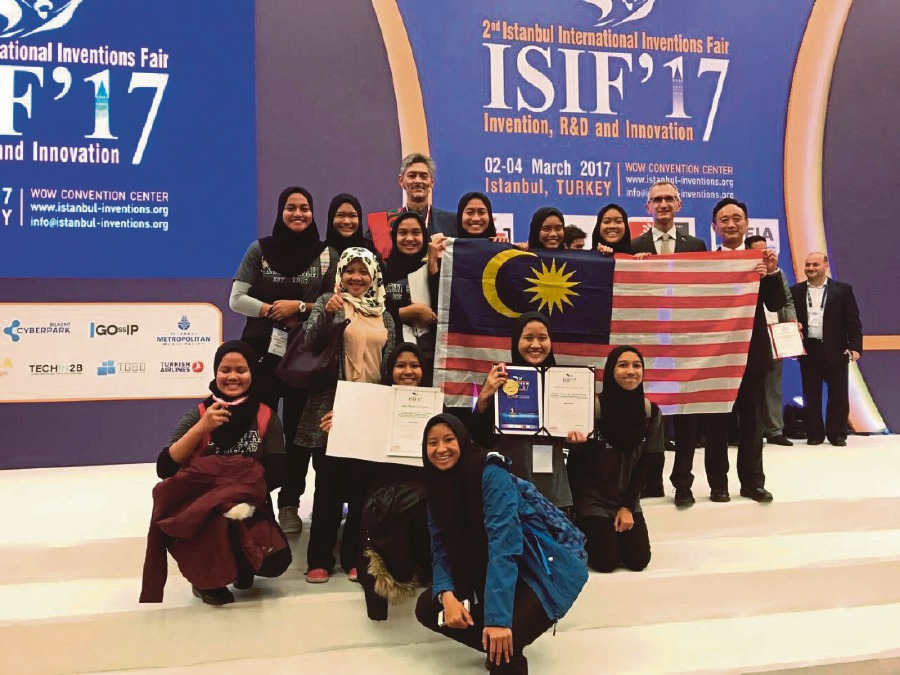 Malaysian students representing the country at the 2nd Istanbul International Inventions Fair 2017 in March this year.