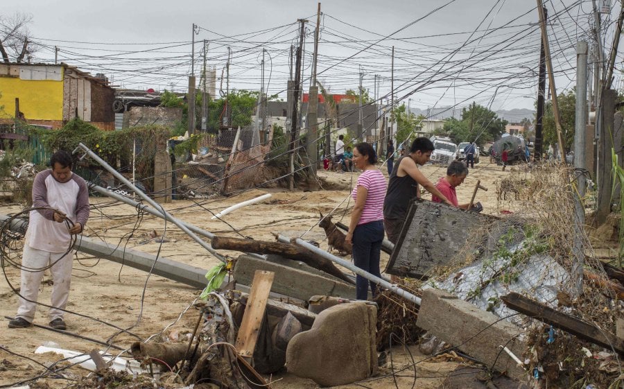 Tropical Storm Lidia leaves seven dead in Mexico's Baja California