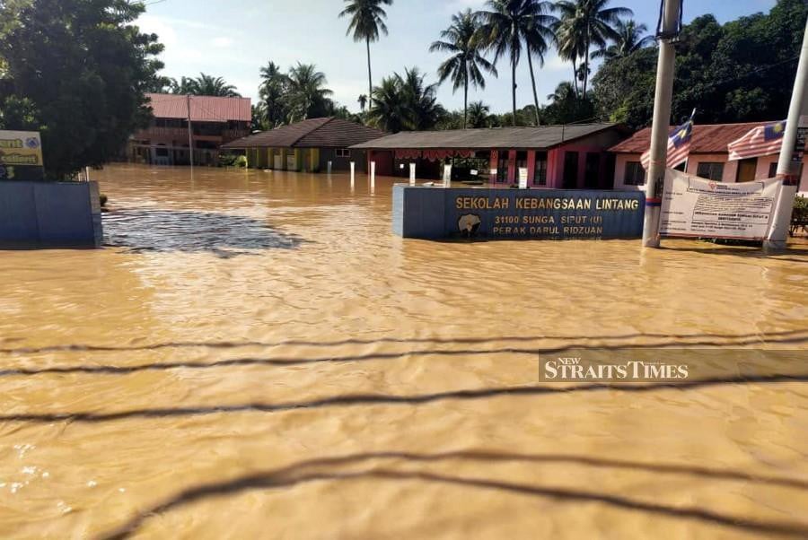 School session at SK Lintang cancelled due to flood  New Straits Times