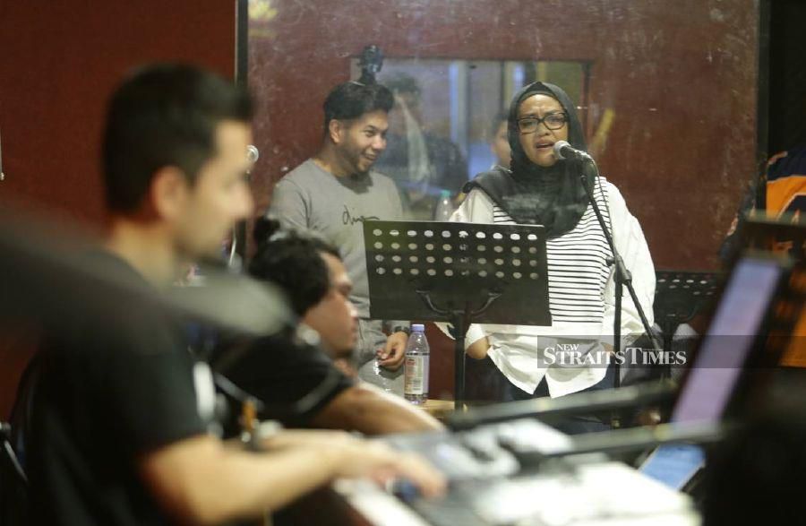Liza Hanim is thrilled to stage her first solo concert. NSTP/MOHAMAD SHAHRIL BADRI SAALI