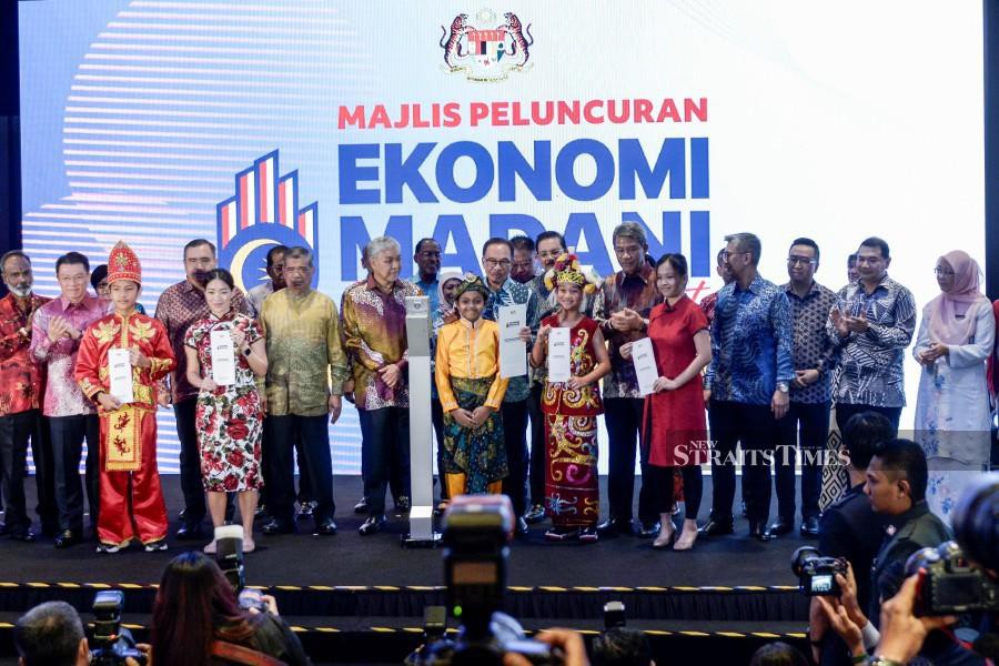 The Prime Minister, Datuk Seri Anwar Ibrahim, launched the “Ekonomi MADANI: Memperkasa Rakyat” ceremony at the Malaysian Securities Commission, Bukit Kiara. -NSTP file pic