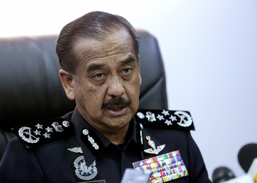KUALA LUMPUR: Inspector-General of Police Tan Sri Razarudin Husain today (June 5) said the investigation papers into columnist Andrew Sia regarding his article, “Our apartheid academy, UiTM”, were referred to the Attorney-General’s Chambers (A-GC) yesterday. — NSTP FILE PIC