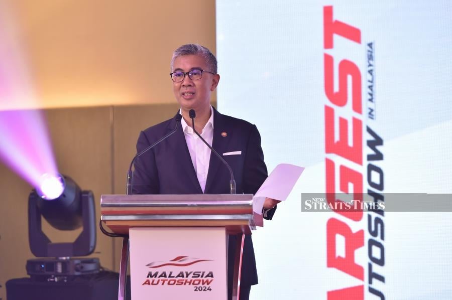 Minister of Investment, Trade, and Industry, YB Senator Tengku Datuk Seri Utama Zafrul Tengku Abdul Aziz, officiated the event’s soft launch today.