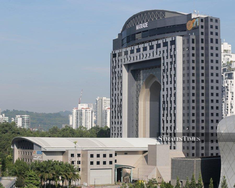 Malaysian companies should explore opportunities in Laos as the country is undergoing significant development, especially in infrastructure, transportation and energy. The Malaysian External Trade Development Corporation (Matrade) said Malaysian companies related to construction, engineering and project management should explore opportunities in Laos. NSTP File Pic. 