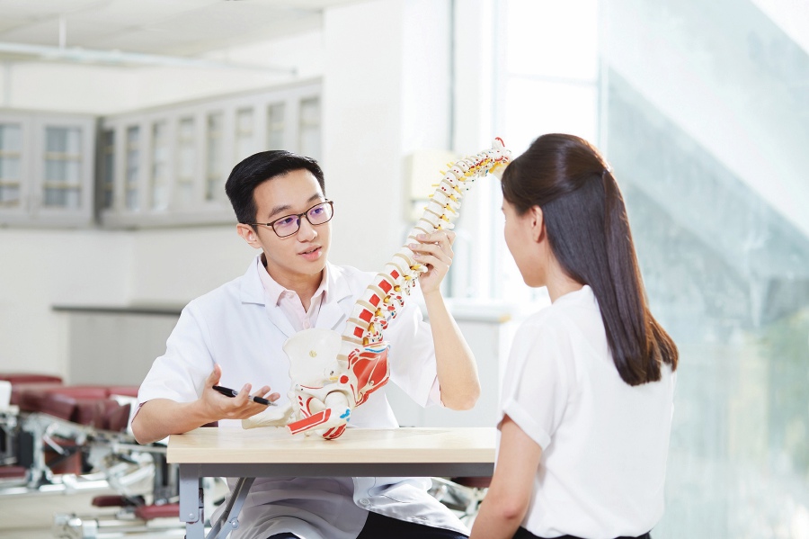 The main factors that lead to musculoskeletal pain are poor posture and lifestyle habits.