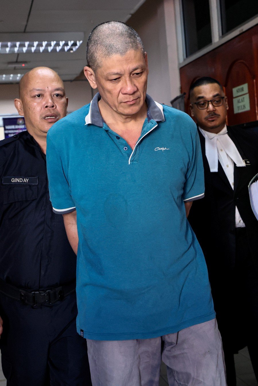 A mechanic was sentenced to death by the High Court here today after finding him guilty of drug trafficking.Judge Datuk Dr Lim Hock Leng handed down the sentence on Tai Chee Khiong, 51, after finding that the defence had failed to raise reasonable doubt against the prosecution’s case.- Bernama pic