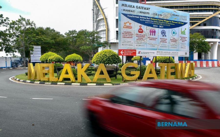 KAJ Development Sdn Bhd (KAJD) has announced that the RM43 billion Melaka Gateway mega project will be revived.
