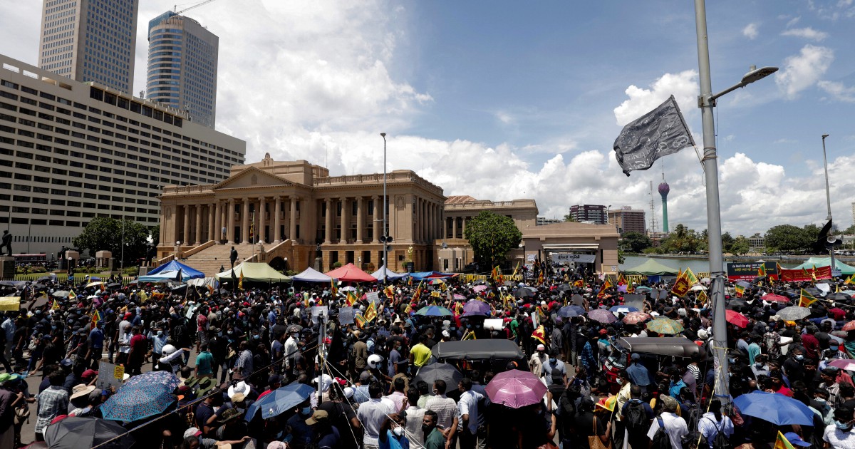 Sri Lanka teachers, bank workers join mass walkout over economic crisis ...