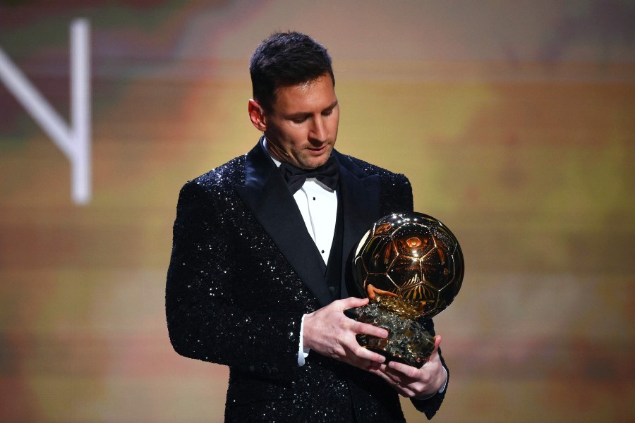 Lionel Messi wins seventh Ballon d'Or, while Alexia Putellas wins her first  women's title