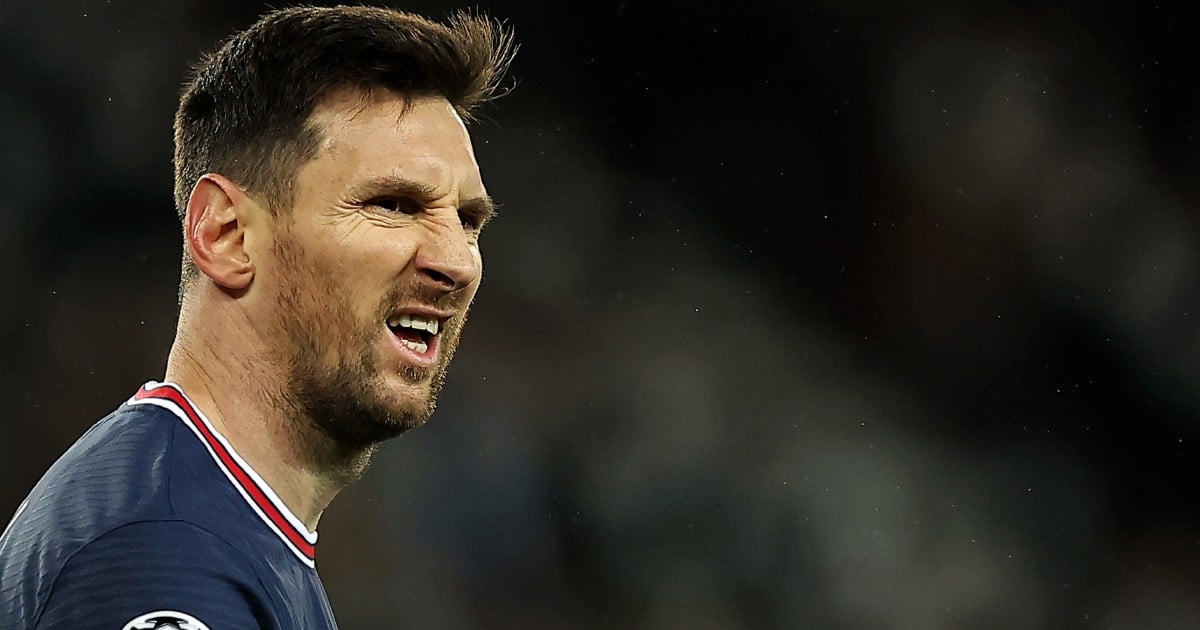 Lionel Messi tests positive for Covid