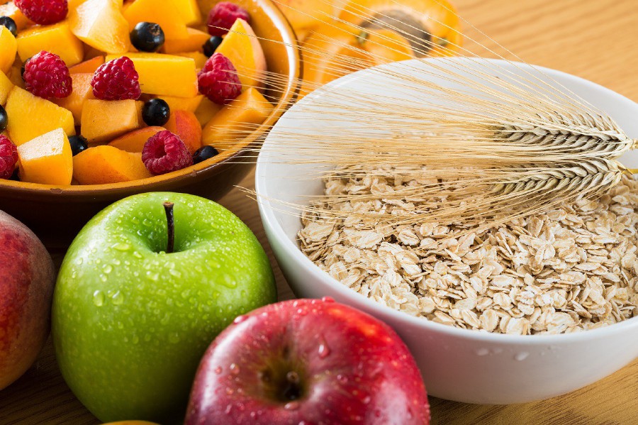 Include fruits and wholegrains in your breakfast. 