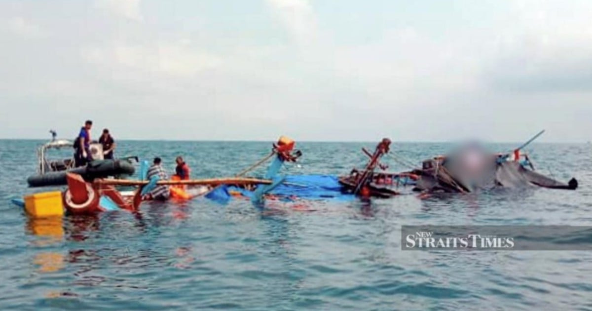 Ten Missing After Migrant Boat Capsizes Off Indonesia | New Straits Times