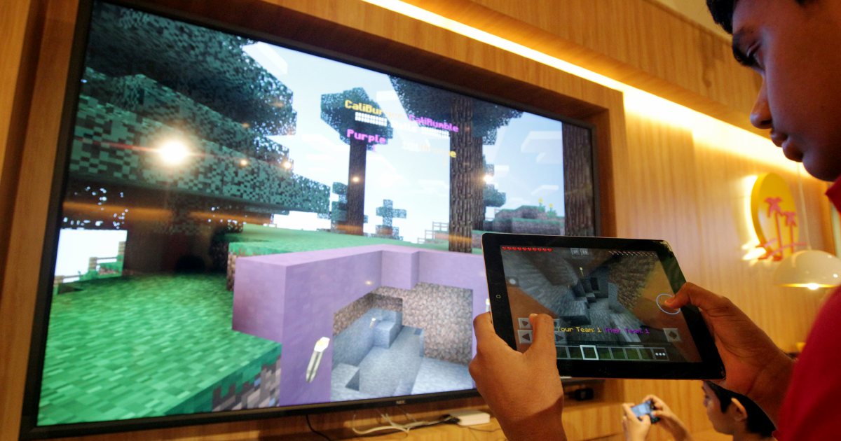 Minecraft becomes best-selling video game of all time with 300 million  copies sold – Eastern Mirror