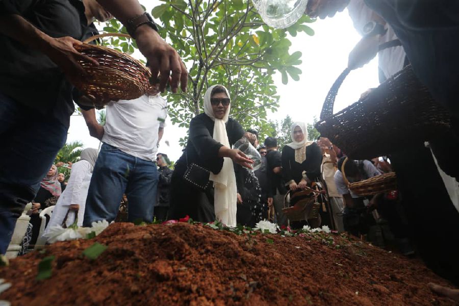 Mahadzir Lokman Laid To Rest Nsttv