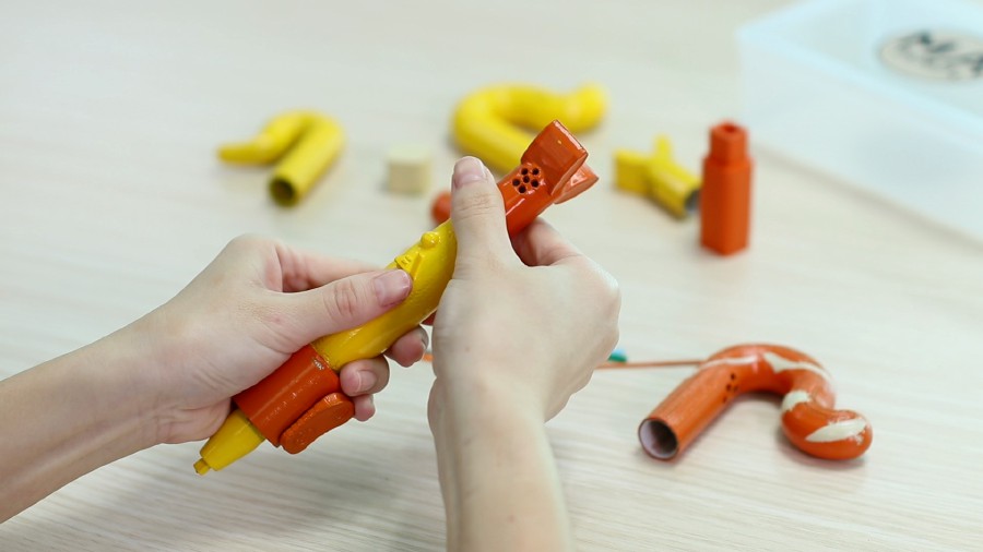 MA-Pencil is a multifunctional pencil set to guide children with autism to write independently through different stages. 