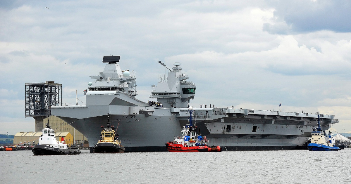 UK's biggest warship HMS Queen Elizabeth sets sail on maiden voyage ...