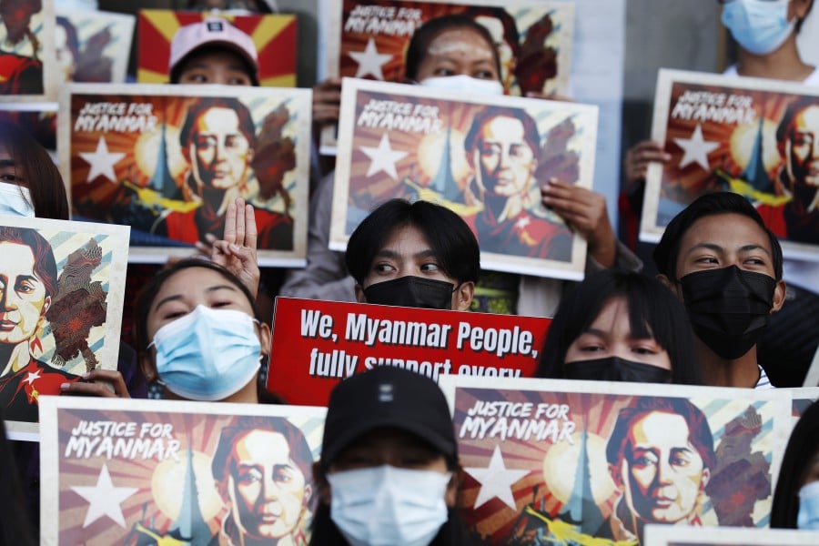 Myanmar Protesters Stage Biggest Rallies Since Troop Deployments | New ...