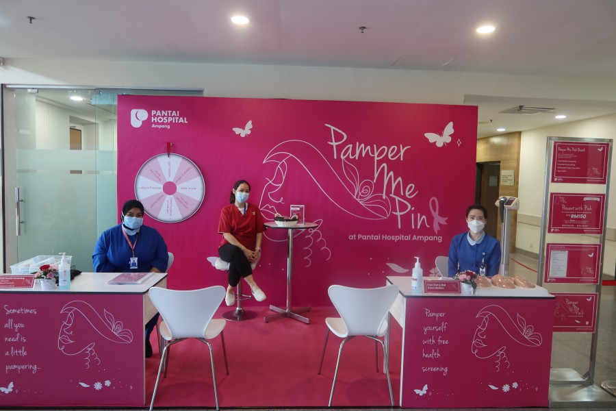 Pantai Hospital Ampang has set up a booth at its lobby to offer free general health screenings to the public.
