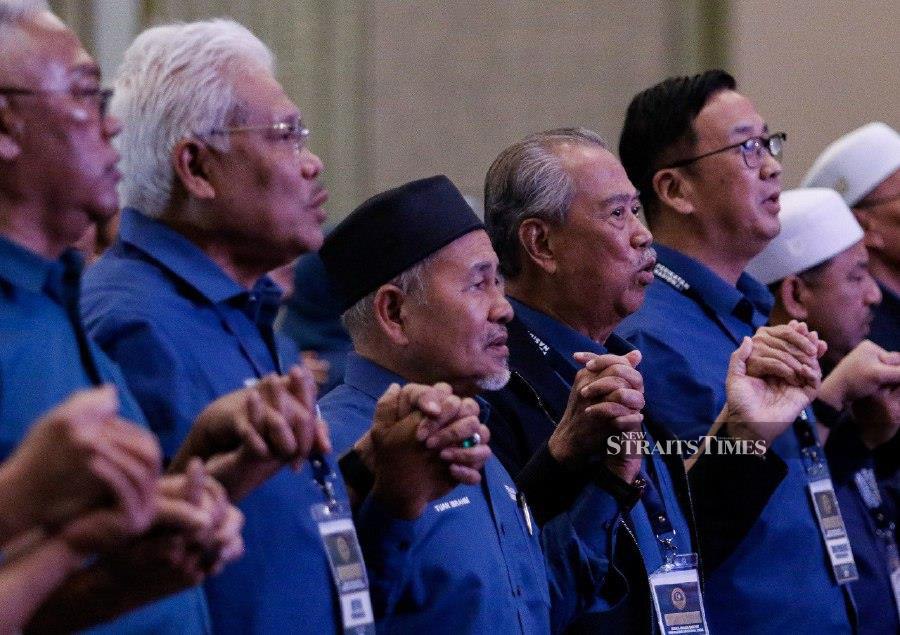 The Perikatan Nasional convention tonight passed 20 resolutions to move forward on their road to gather more support ahead of the 16th General Election (GE16). STR/SADIQ SANI