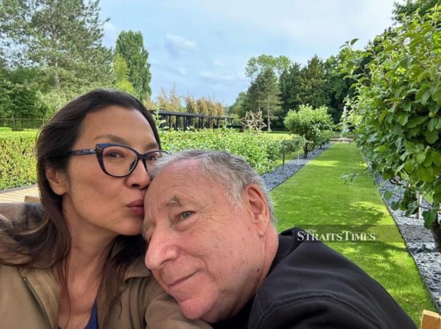 Yeoh and Todt celebrated 20 years as a couple in Paris (INSTAGRAM/MICHELLEYEOH_OFFICIAL)