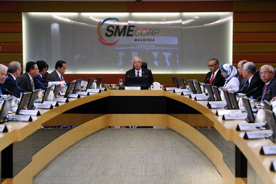 In launching the integrated database today, Prime Minister Datuk Seri Najib Razak said SCENIC will aid recipients under the SME development programme.- fotoBERNAMA