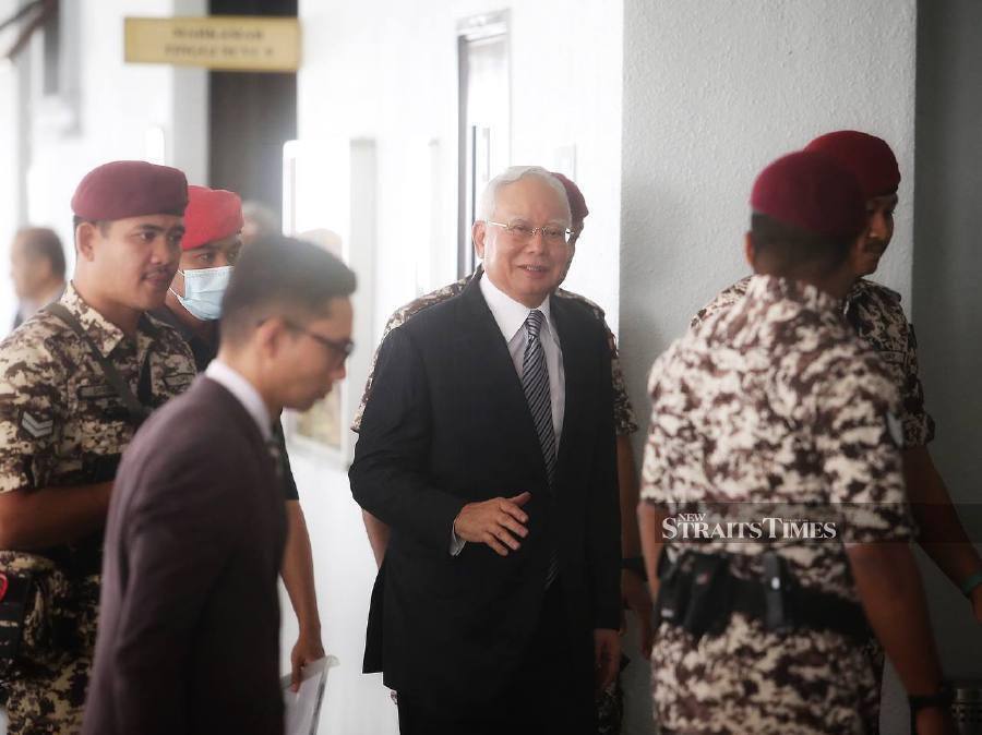 Former prime minister Datuk Seri Najib Razak’s reduction of prison sentence will disallow him from applying for parole, said a constitutional expert. - NSTP file pic