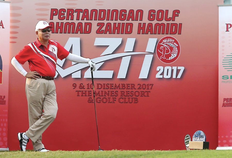 Najib joins Ahmad Zahid Hamidi Golf Cup Tournament  New 