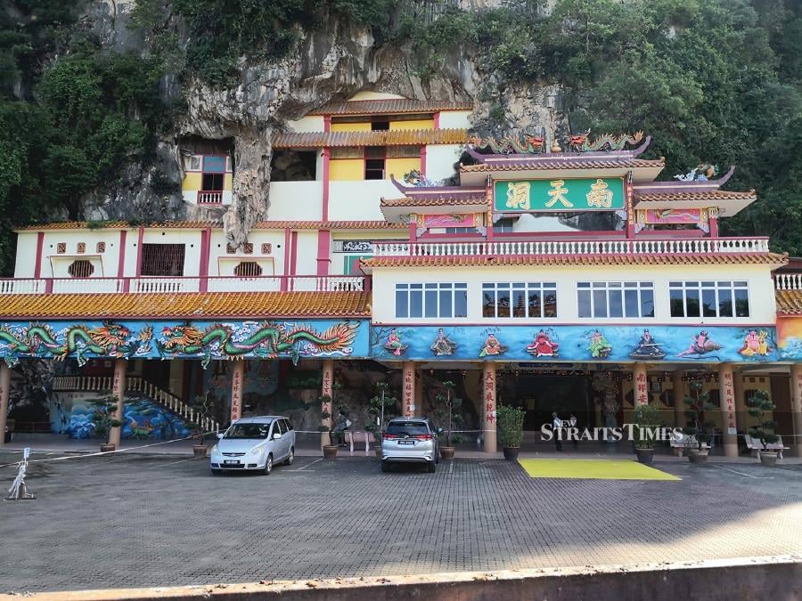 Nam Thean Tong Cave Temple is the oldest temple in Ipoh.