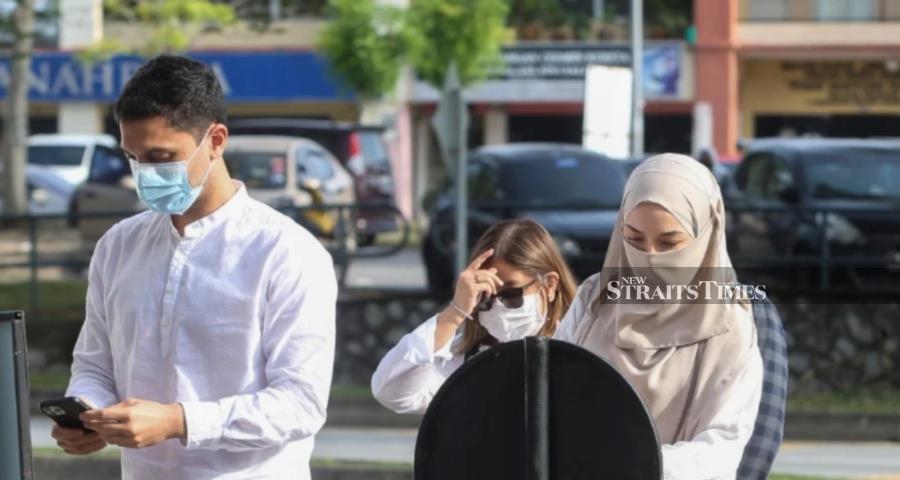 #Showbiz: Neelofa under police investigation for not wearing mask in ...