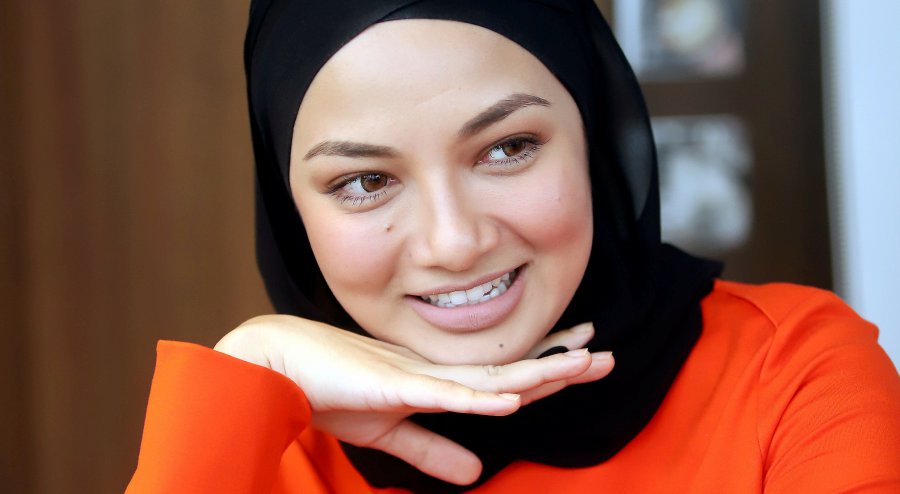 Showbiz Neelofa Uplifts Haqiem Rusli S Spirits To Keep On Singing