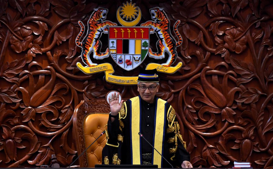 Retired Judge Mohamad Ariff Is New Dewan Rakyat Speaker