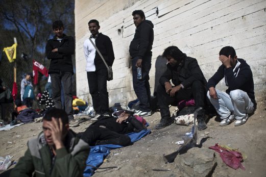 Greek refugee island running out of space to bury the dead | New ...