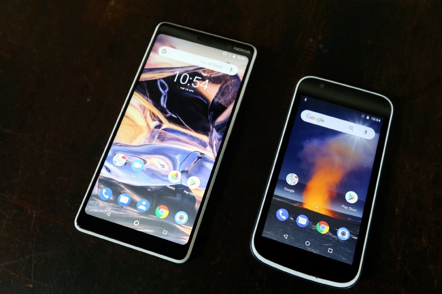 Nokia 7 Plus (left) and Nokia 1.