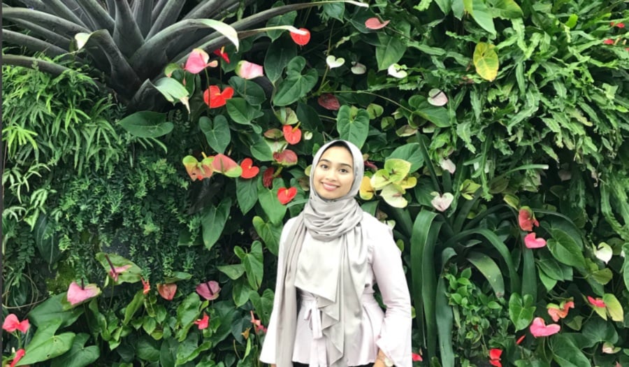 Showbiz Malay Hijabi Makes It To Miss Universe New Zealand Finals