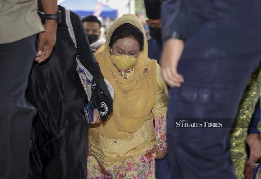 Datin Seri Rosmah Mansor arrives at the court ahead of the trail in Kuala Lumpur. - NSTP/ASWADI ALIAS.