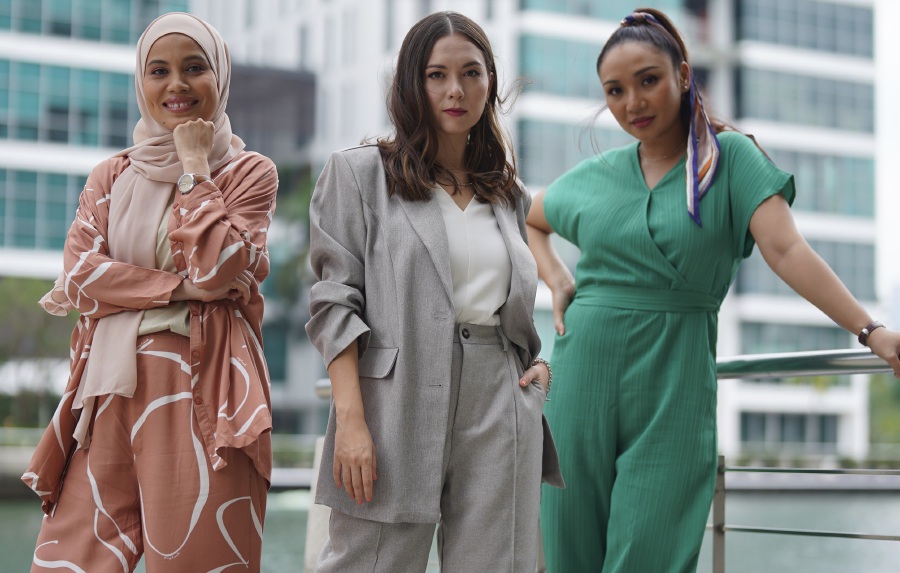 Stars of the Tonton original series ‘SeOfis’, (from left) Nadiya Nisaa, Siti Saleha and Nadia Aqilah play the three protagonists who must learn to cooperate to overcome the challenges of shared workspace. - Pic courtesy of Tonton