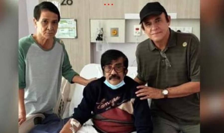 Yusof Kelana (centre) is currently in critical condition due to stage 4 skin cancer. The cancer cells have already spread to his brain. – NSTP/File pic