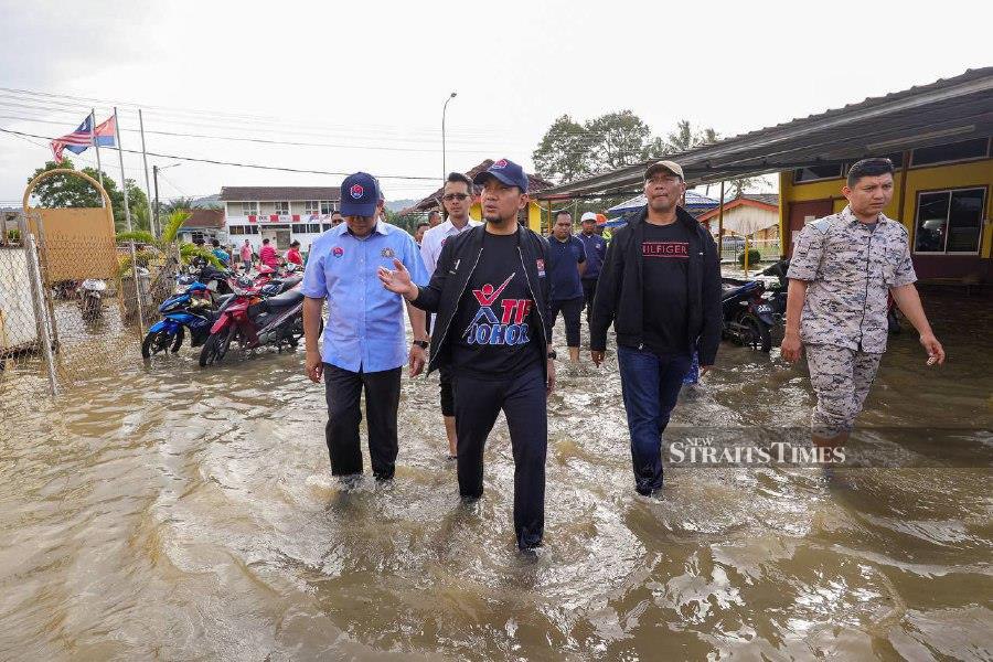 Flood victims in Johor now over 50,000 | New Straits Times | Malaysia ...