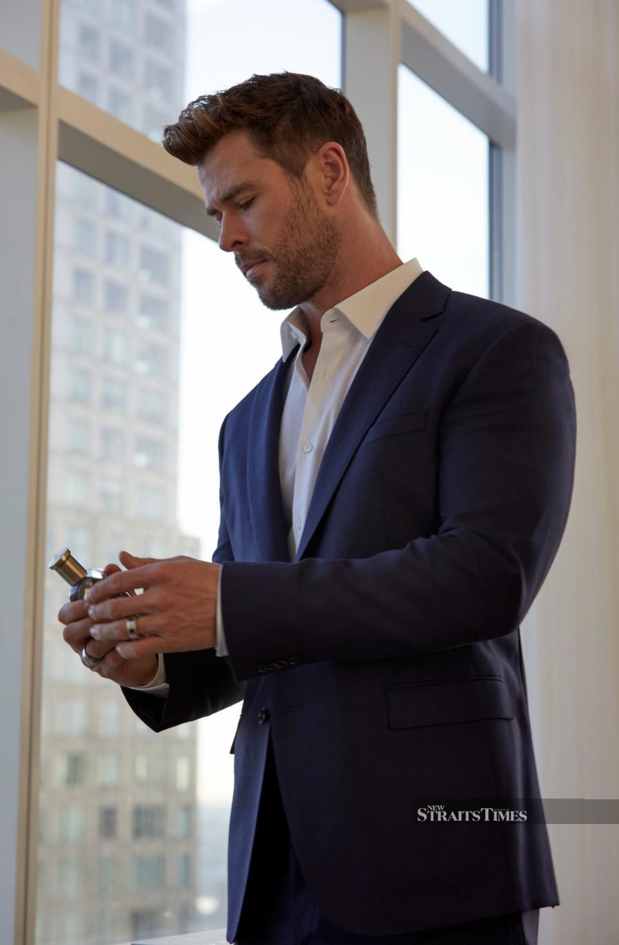 How Chris Hemsworth embodies the Man of Today with BOSS Bottled