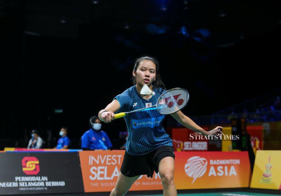 Myisha Khairul defeated compatriot Siti Nurshuhaini Azman 21-19, 18-21, 21-19 to clinch the Dutch International title. - NSTP file pic