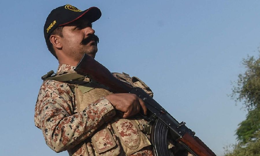 Attacks On Pakistan Army Bases Kill Four Soldiers, 15 Insurgents | New ...