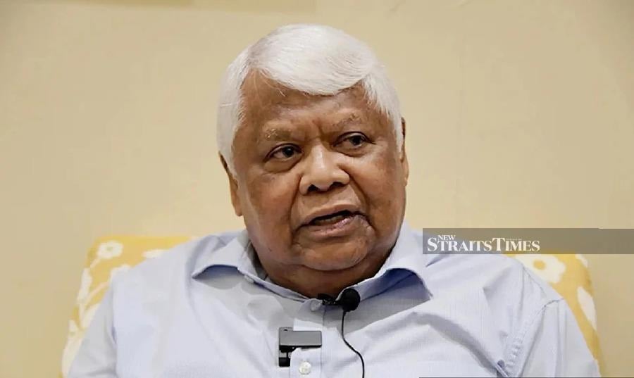 Tamrin told the New Straits Times yesterday that he has been summoned by the police over a blog post he posted, on his predictions on the country's leadership and the state of Malay politics in the next 10 years. - NSTP file pic