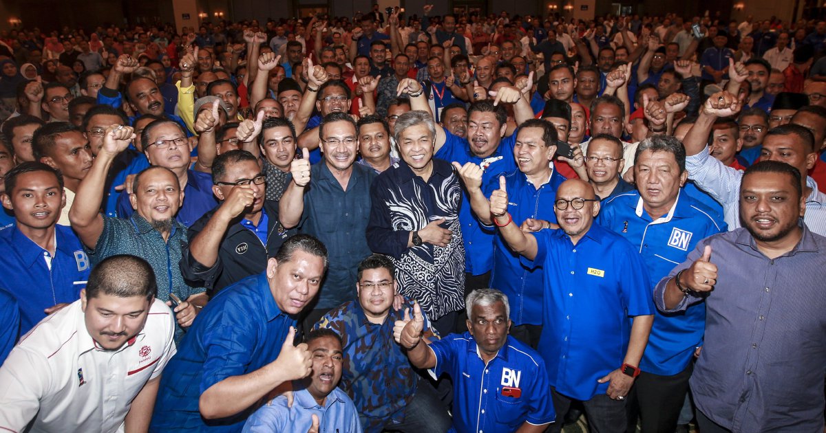 Past Umno Youth members an improtant asset for party to remain relevant ...