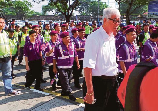 Police Detain 154 Members Of The Penang Voluntary Patrol Unit | New ...