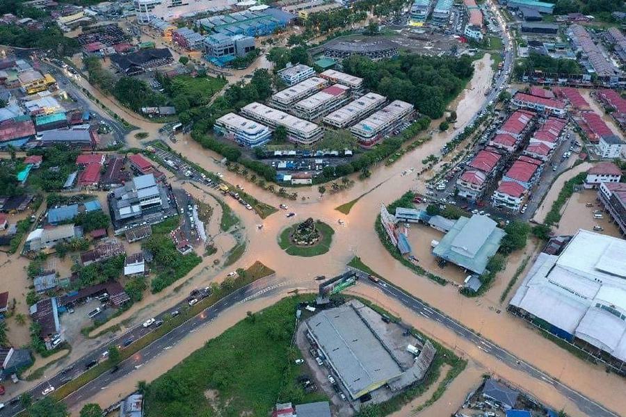 Flood 35 Victims Evacuated Seven Areas Impassable In Penampang New