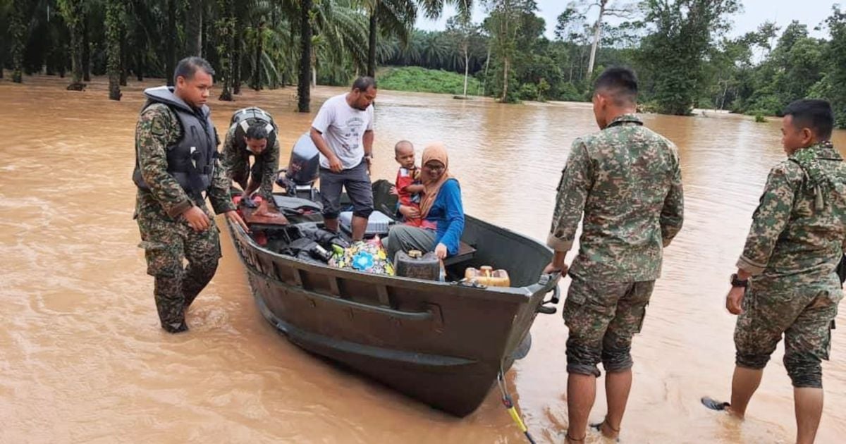 Floods worsen, almost 50,000 evacuated in five states | New Straits Times