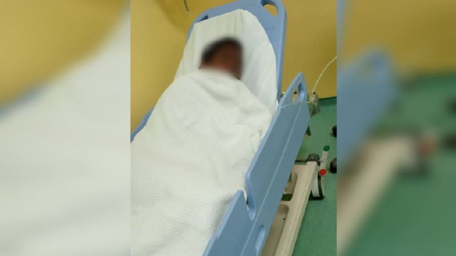  A Year Five pupil was rushed to hospital after allegedly being punished to stand under the hot sun at his school’s field here on April 30. Pic courtesy of reader